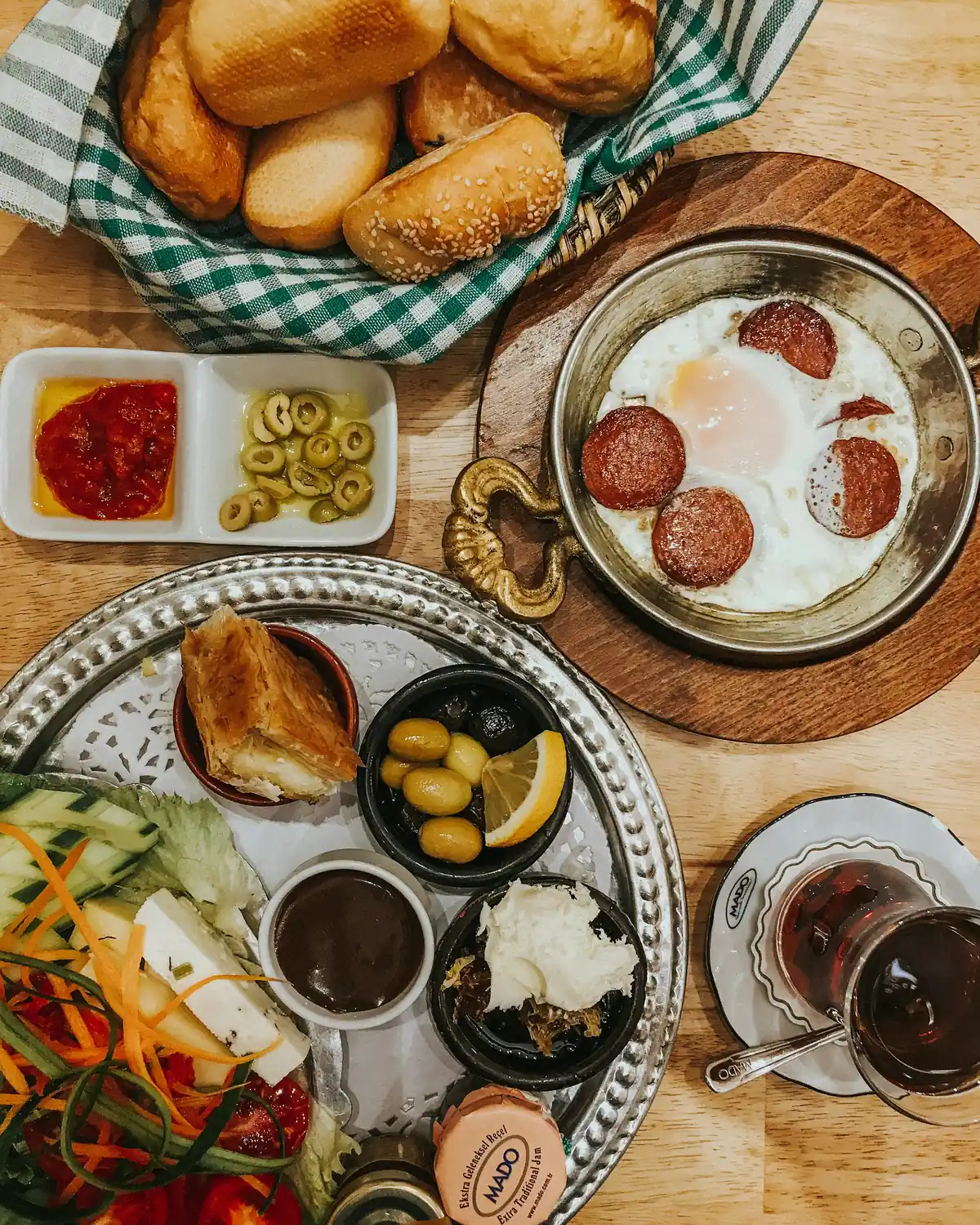 Breakfast plates on a metal tray